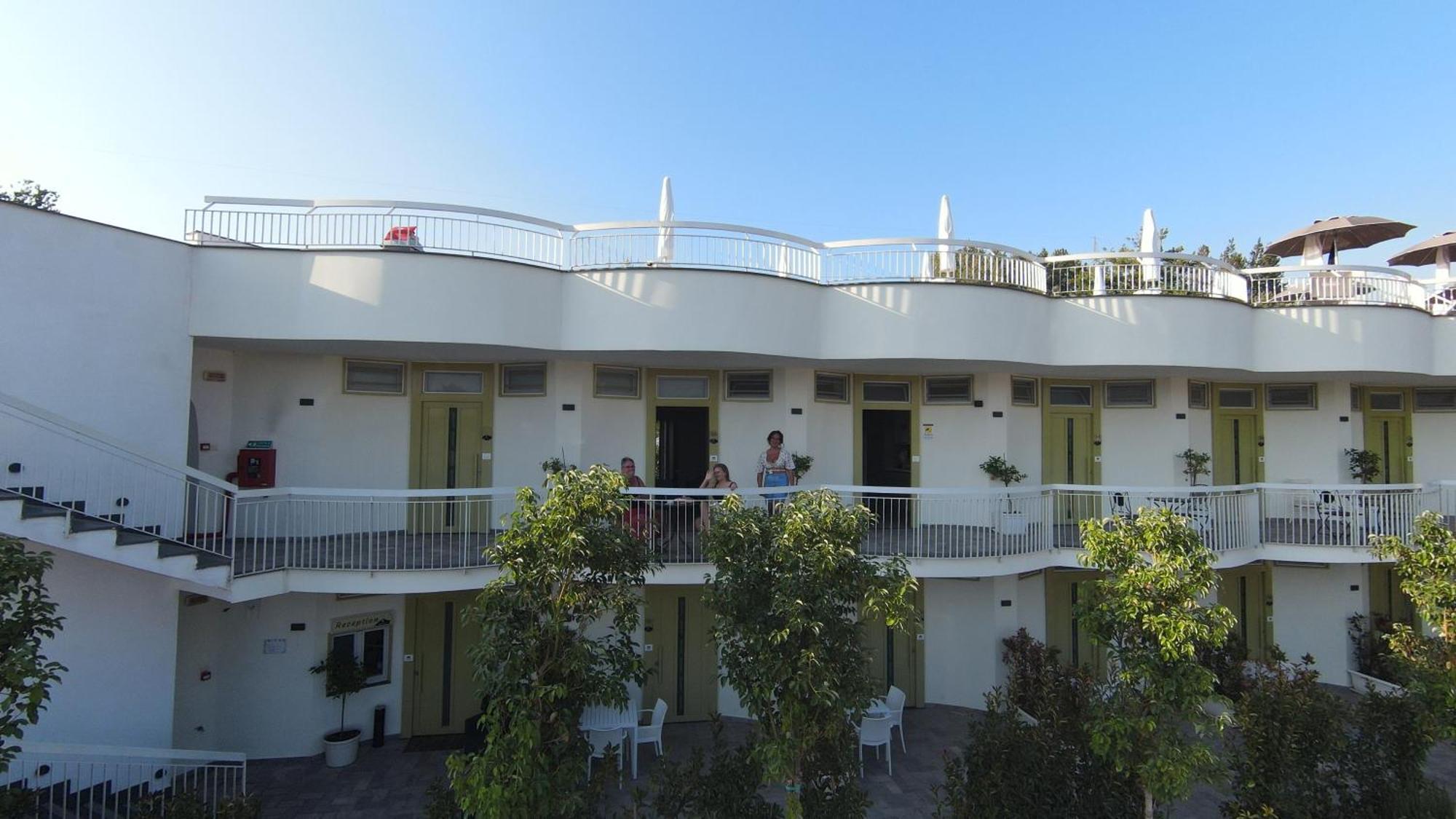Vesuvio Inn Bed & Wine Experience Boscotrecase Bagian luar foto